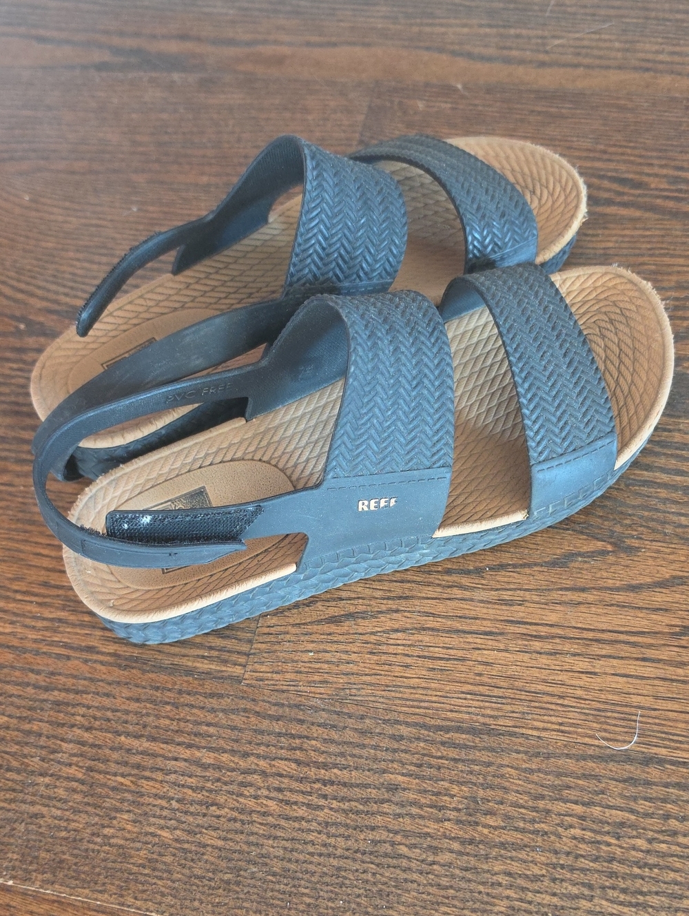 Reef Black Sandals with Tan Footbed and Dual Straps
